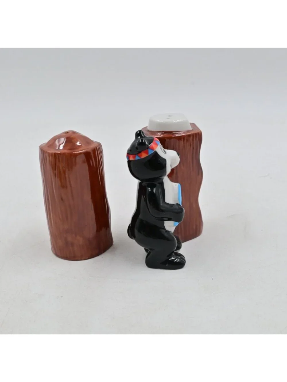 Hamm's Beer Indian Bear Totem Pole Salt & Pepper Shakers Vintage